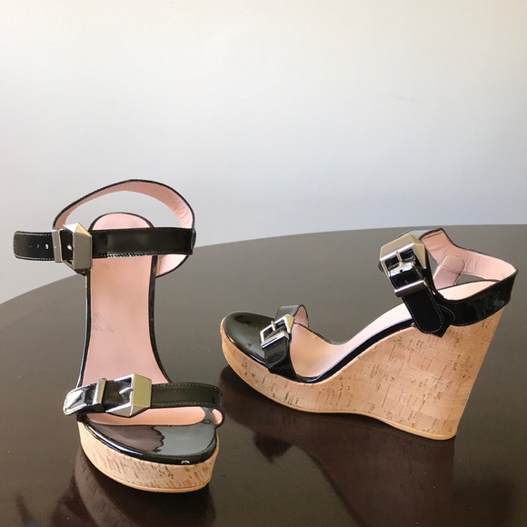 Glossy black Stuart Weitzman Alex crochet 9M wedge - Picture 5 of 8